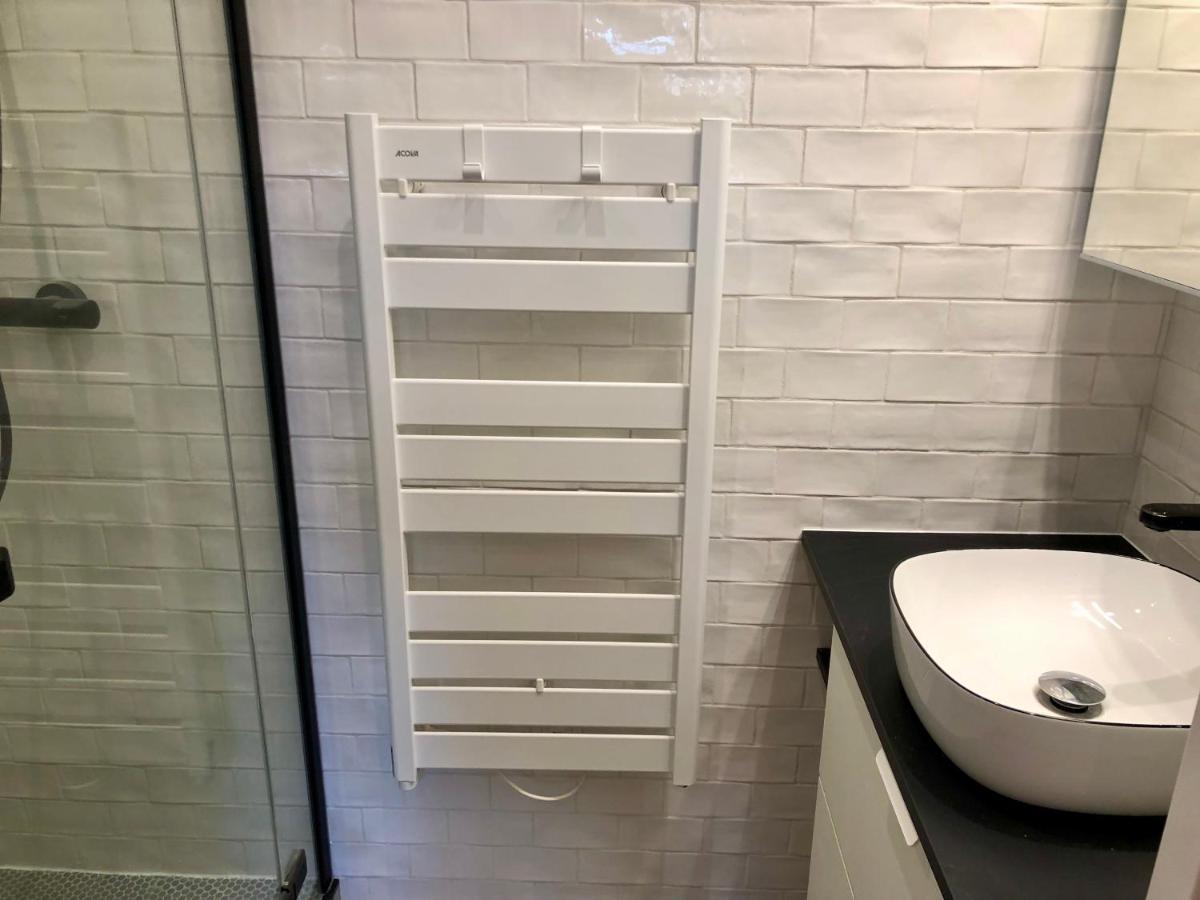 פריז Rare Appartement D'Architecte En Haut De Montmartre מראה חיצוני תמונה