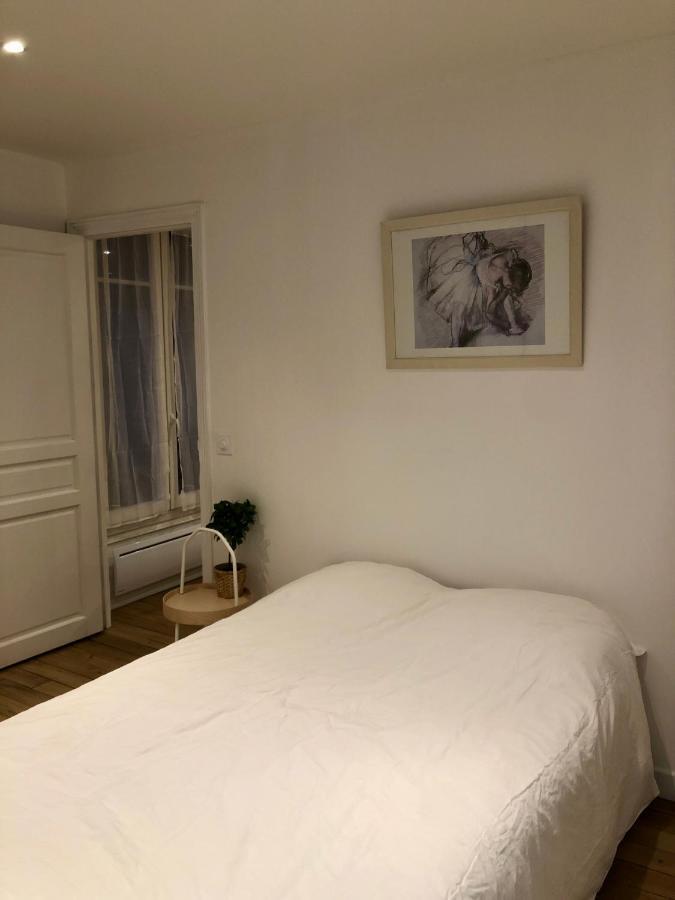 פריז Rare Appartement D'Architecte En Haut De Montmartre מראה חיצוני תמונה