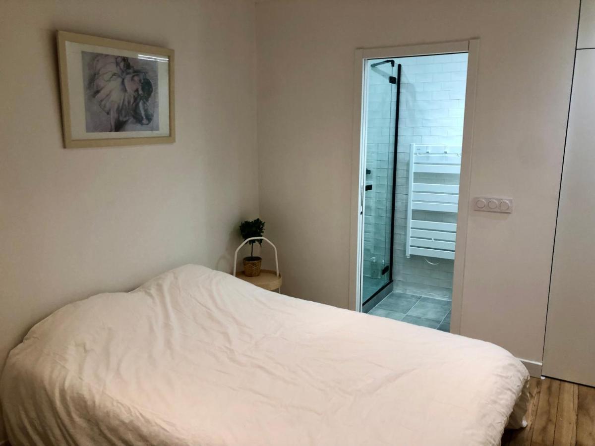 פריז Rare Appartement D'Architecte En Haut De Montmartre מראה חיצוני תמונה