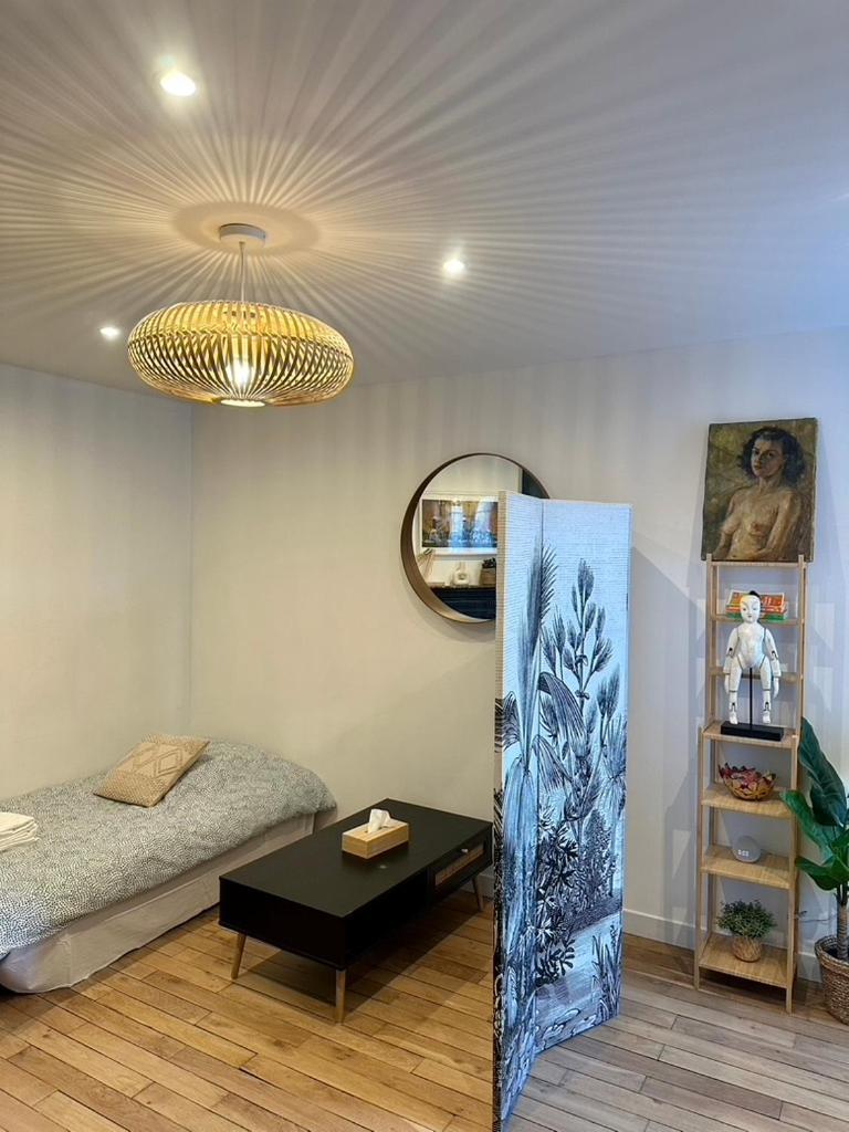 פריז Rare Appartement D'Architecte En Haut De Montmartre מראה חיצוני תמונה